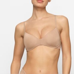 NWT Skims Wireless Form T-Shirt Demi Bra in Mica - Size 38H